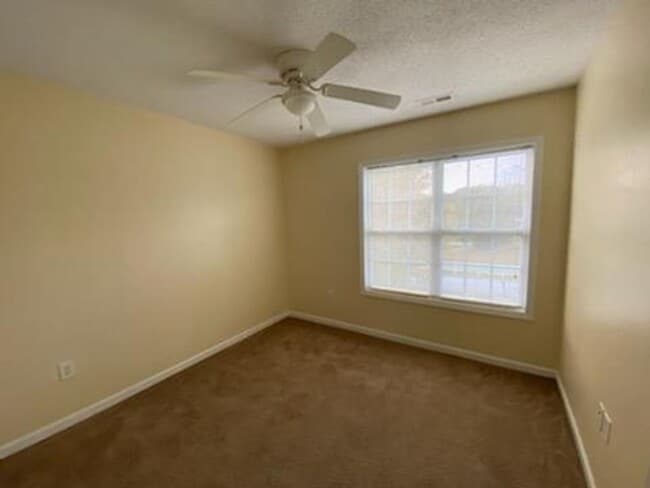 Building Photo - 3 Bedroom 2.5 bath home in Escoba Bay community - Sneads Ferry