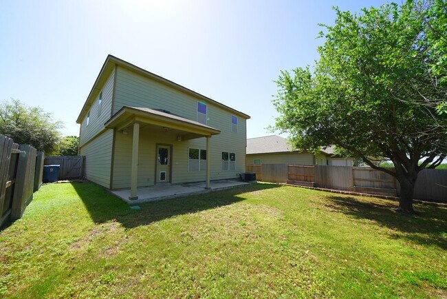 Building Photo - Great 4 Bedroom Home Now Available in Cibo...