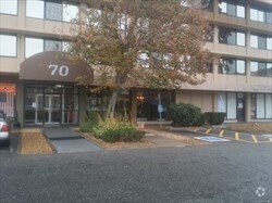 Building Photo - 70 Southbridge St