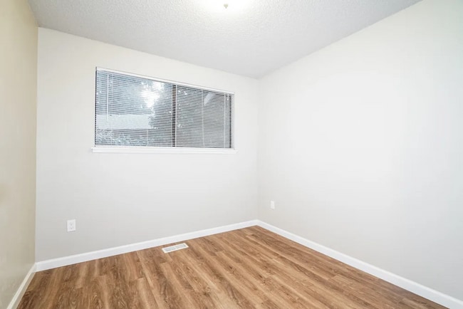 Building Photo - 14718 104th Ave E