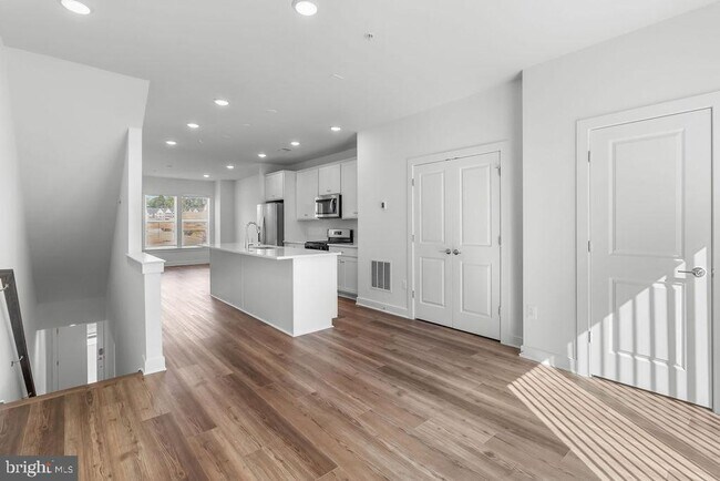 Building Photo - 314 Hazel Alder Ln