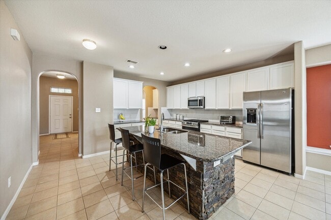 Building Photo - 919 E Tide Bay Cir