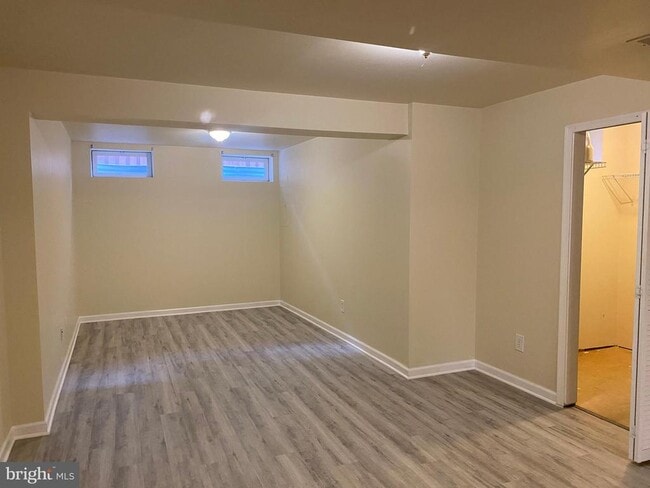 Building Photo - 7049 Rogue Forest Ln