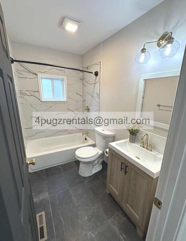 Building Photo - 3138 Marion Dr