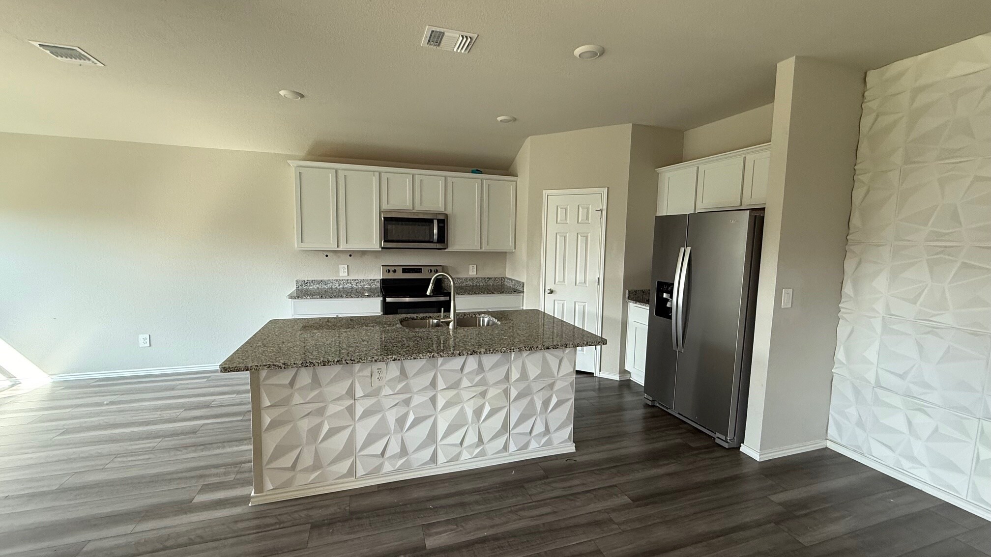 Building Photo - 2333 Merganser Dr
