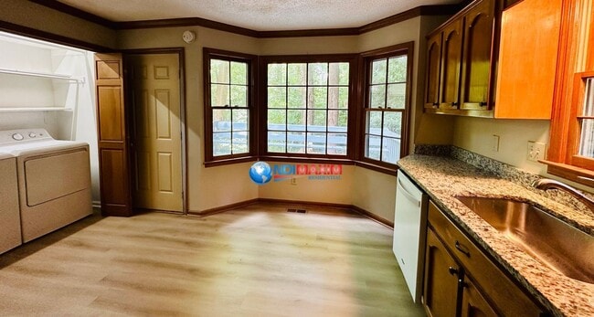 Building Photo - Nice 2-story house in LASSITER cluster in Marietta