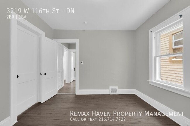 Building Photo - 3219 W 116th St