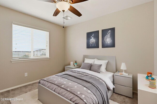 Building Photo - 1041 Earthstar Pl