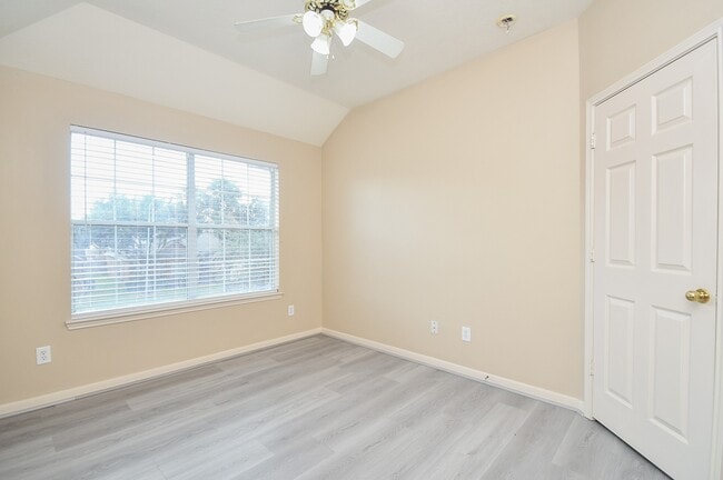 Building Photo - 15114 Snow Hill Ct