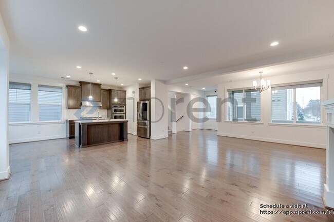 Building Photo - 18602 46th Ave SE