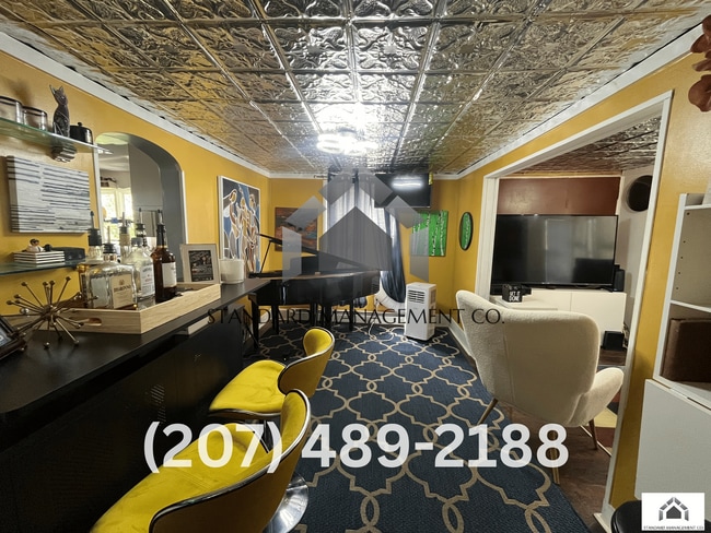 Building Photo - Fully Furnished 4 Bed Single Family House ...