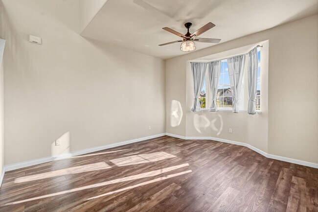 Building Photo - 5629 N Citrus Ln