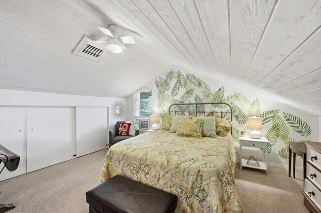 Building Photo - 117 S Palmway