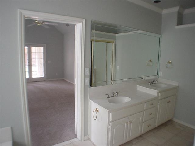 Building Photo - 5305 Coachman Ct