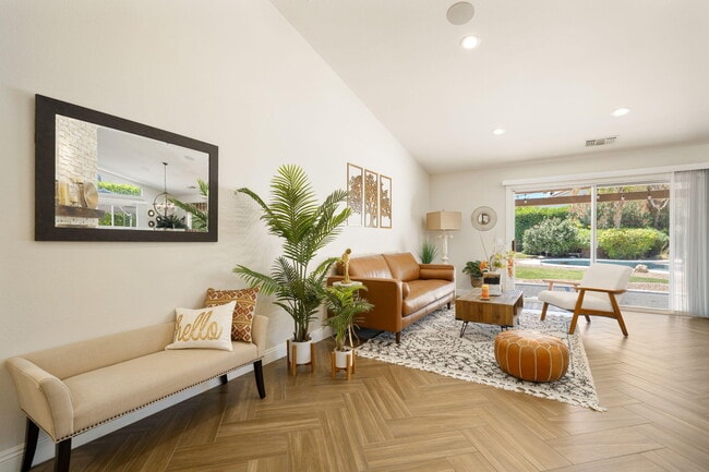 Building Photo - 76941 Coventry Cir