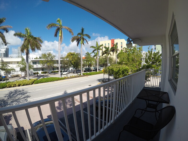 Balcony - 323 Washington Ave