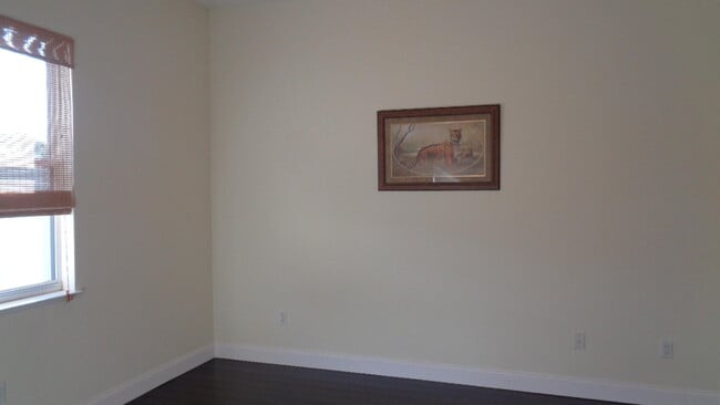 Building Photo - 1825 Bridgepointe Cir