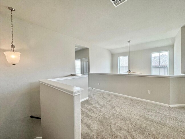 Building Photo - 407 Rhetoric Way
