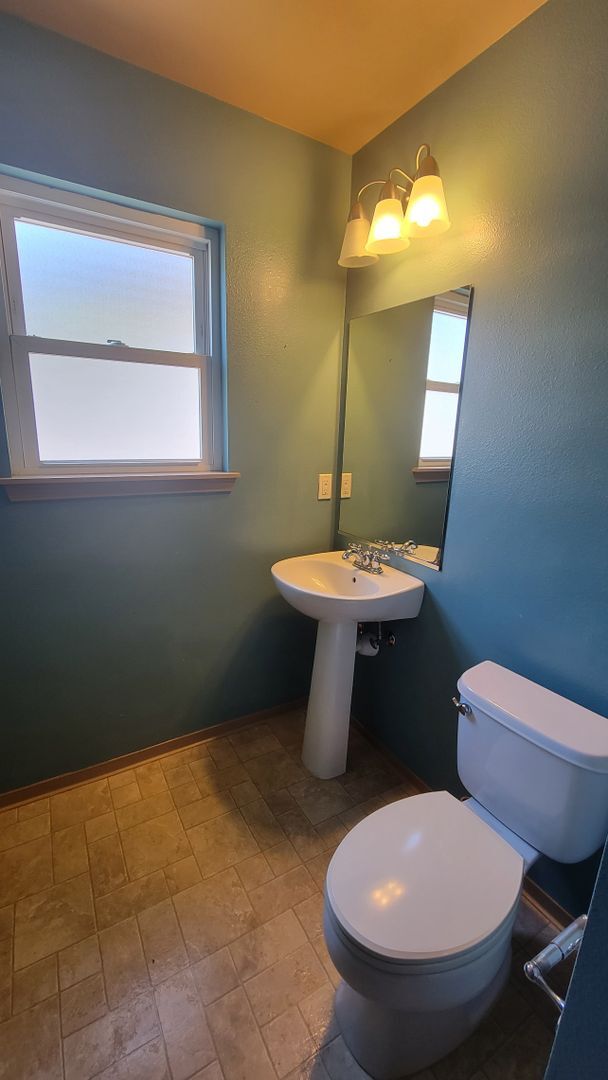 Building Photo - Maui Lani