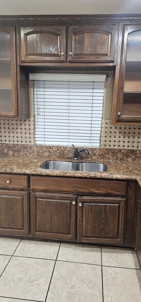 Building Photo - 6459 San Luis St