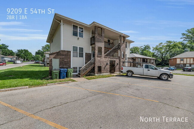 Building Photo - ? Revamped 2BR in Raytown – Your New Spot ...