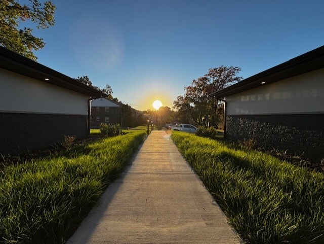 Building Photo - 818 Francis Pl