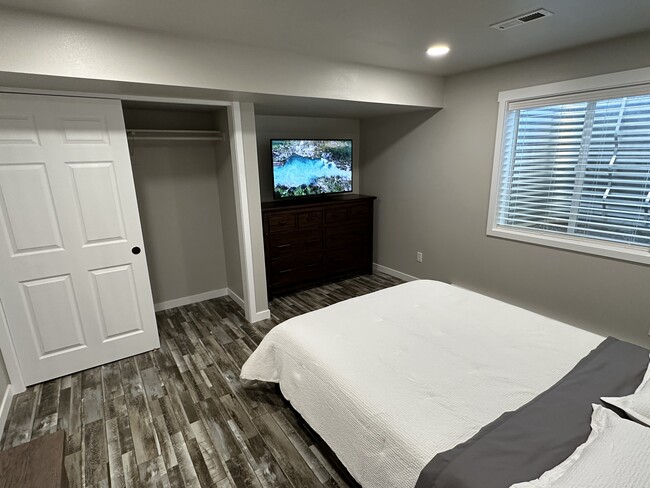 Bedroom - 4005 Cotopaxi Dr