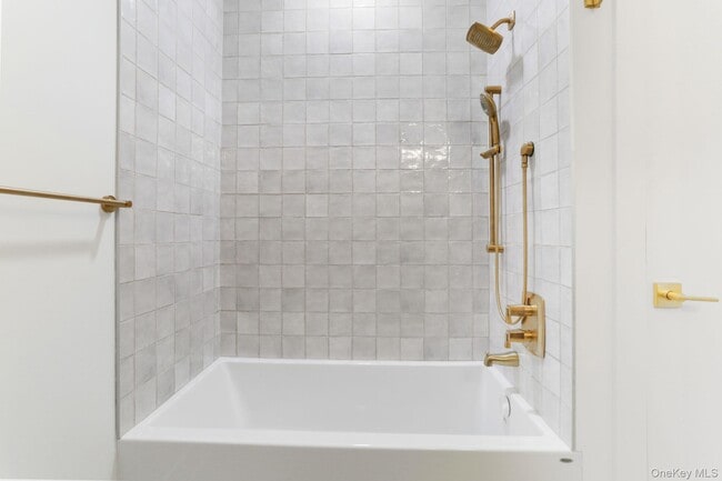 Building Photo - 100 E Putnam Ave