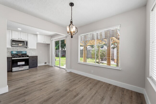 Building Photo - 3535 Nutwood Ln