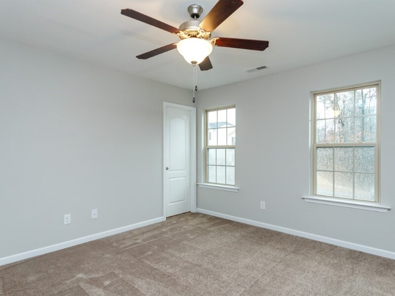 Building Photo - 1421 Tamarino Dr
