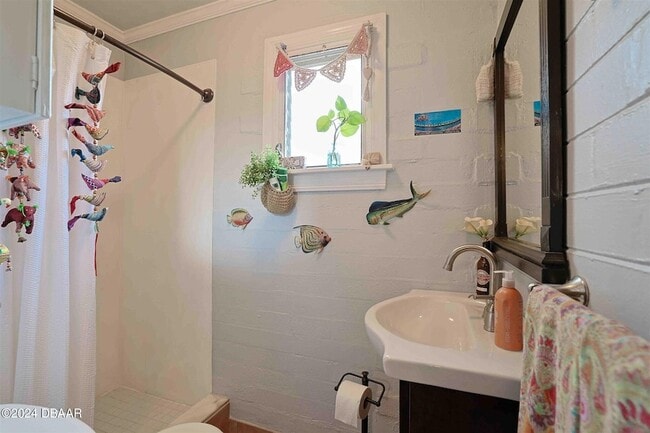 Building Photo - 3637 Cardinal Blvd