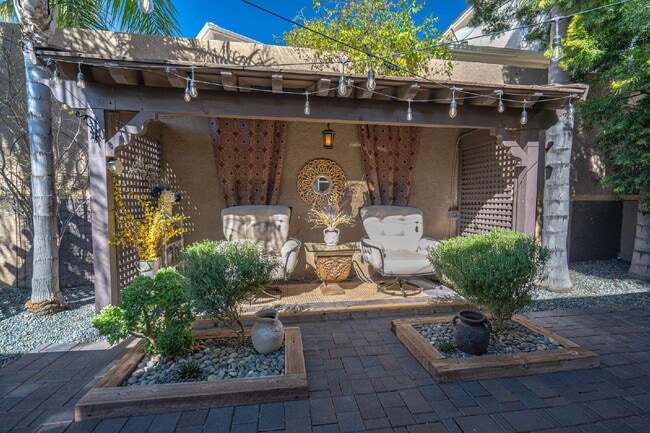 Building Photo - 27887 Skycrest Cir Dr