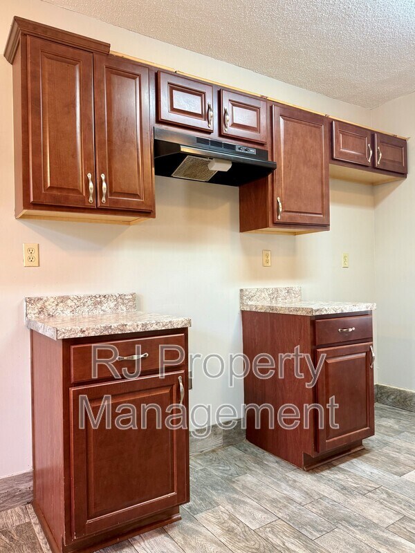 Building Photo - 3086 Estes St