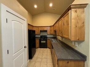 Building Photo - Maples LLC