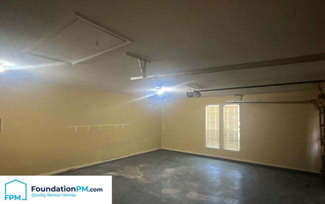 Building Photo - 3905 Clover Hill Dr
