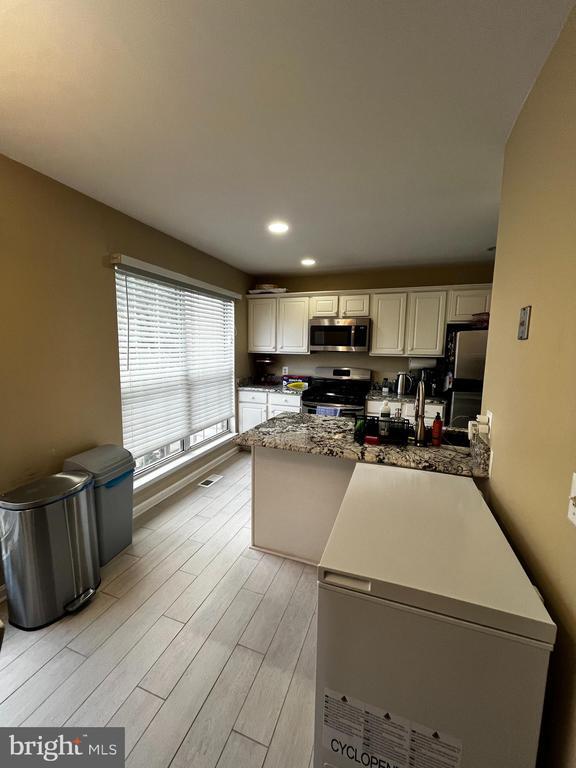 Building Photo - 1185 Cypress Tree Pl