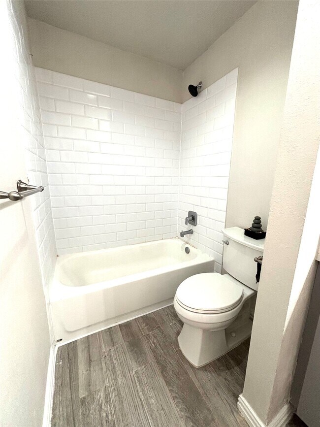 Building Photo - 7900 N Stadium Dr