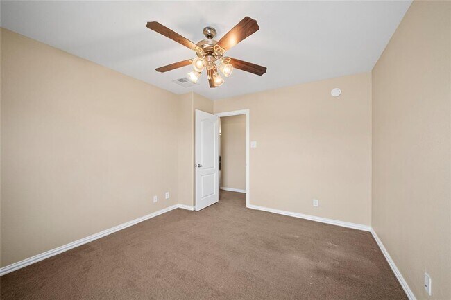 Building Photo - 6146 Sierra Springs Ln