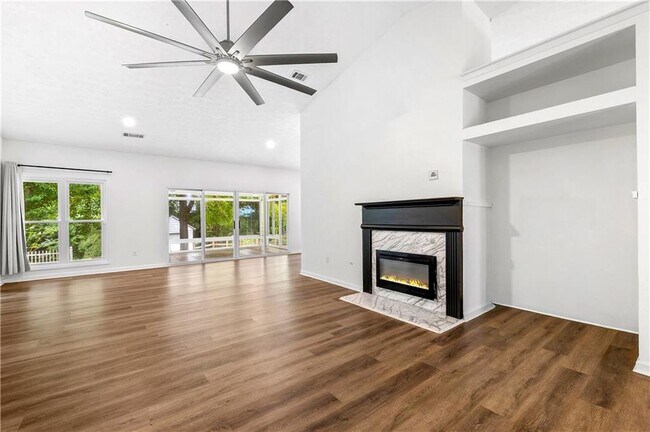 Building Photo - 1525 Keystone Dr