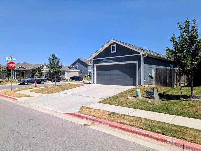 Building Photo - 1112 Minnow Ln