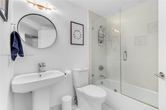 Building Photo - 5970 Indian Creek Dr
