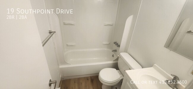 Building Photo - 19 Southpoint Dr