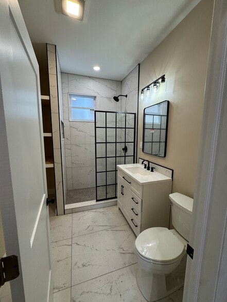 Bathroom - 5335 W 23rd Pl