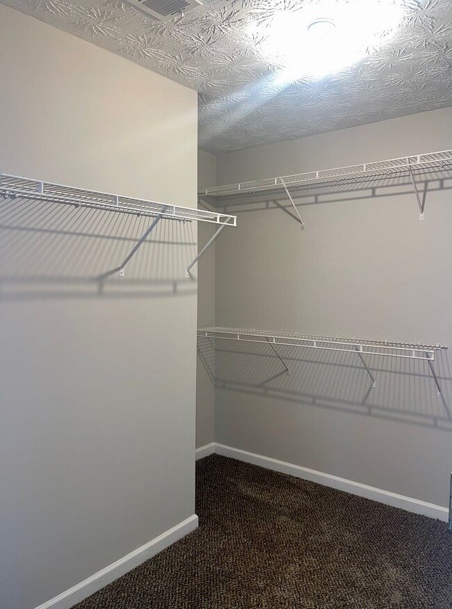 Building Photo - 4 Bed/2.5 Bath Home In Swim/Tennis Community in McDonough