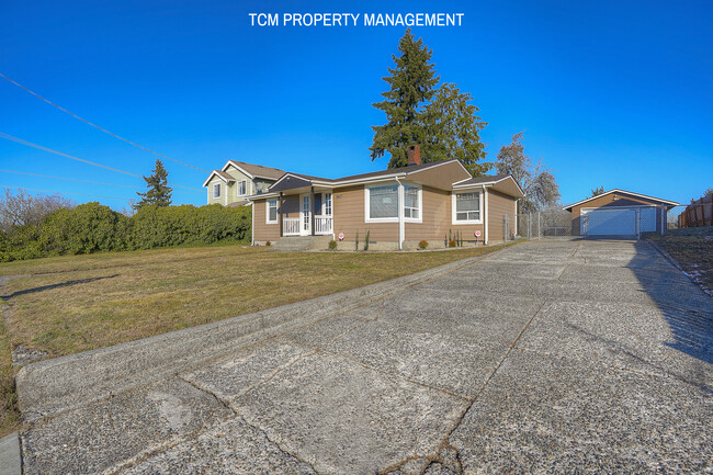 Building Photo - 8437 S M St