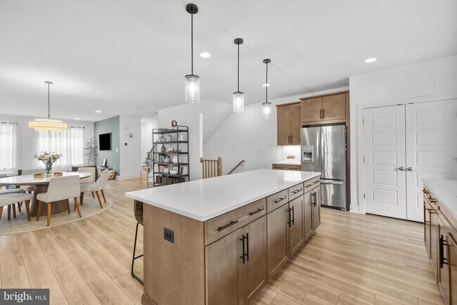 Building Photo - 42338 Nelsonville Ter