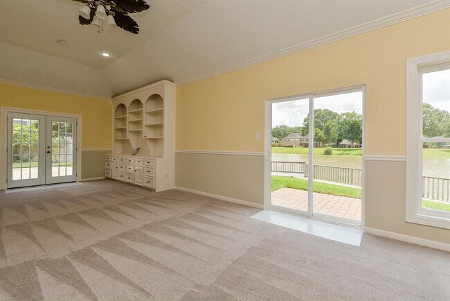 Building Photo - 1231 Creekford Cir
