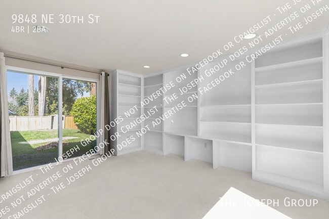 Building Photo - 9848 NE 30th St