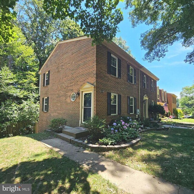 Building Photo - 6430 Shannon Station Ct