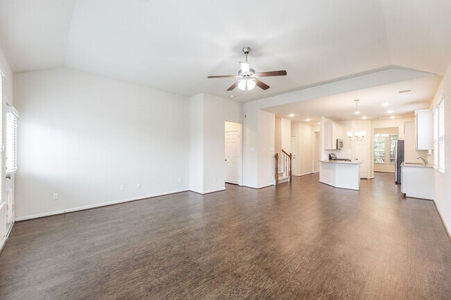 Building Photo - 18011 Alton Springs Dr